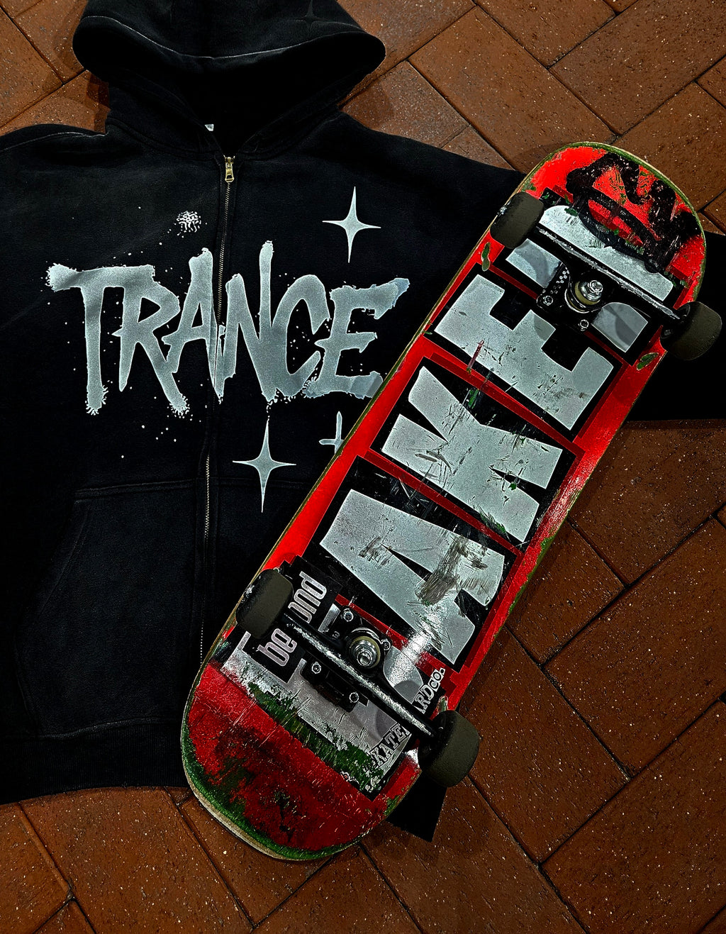 trance zip up